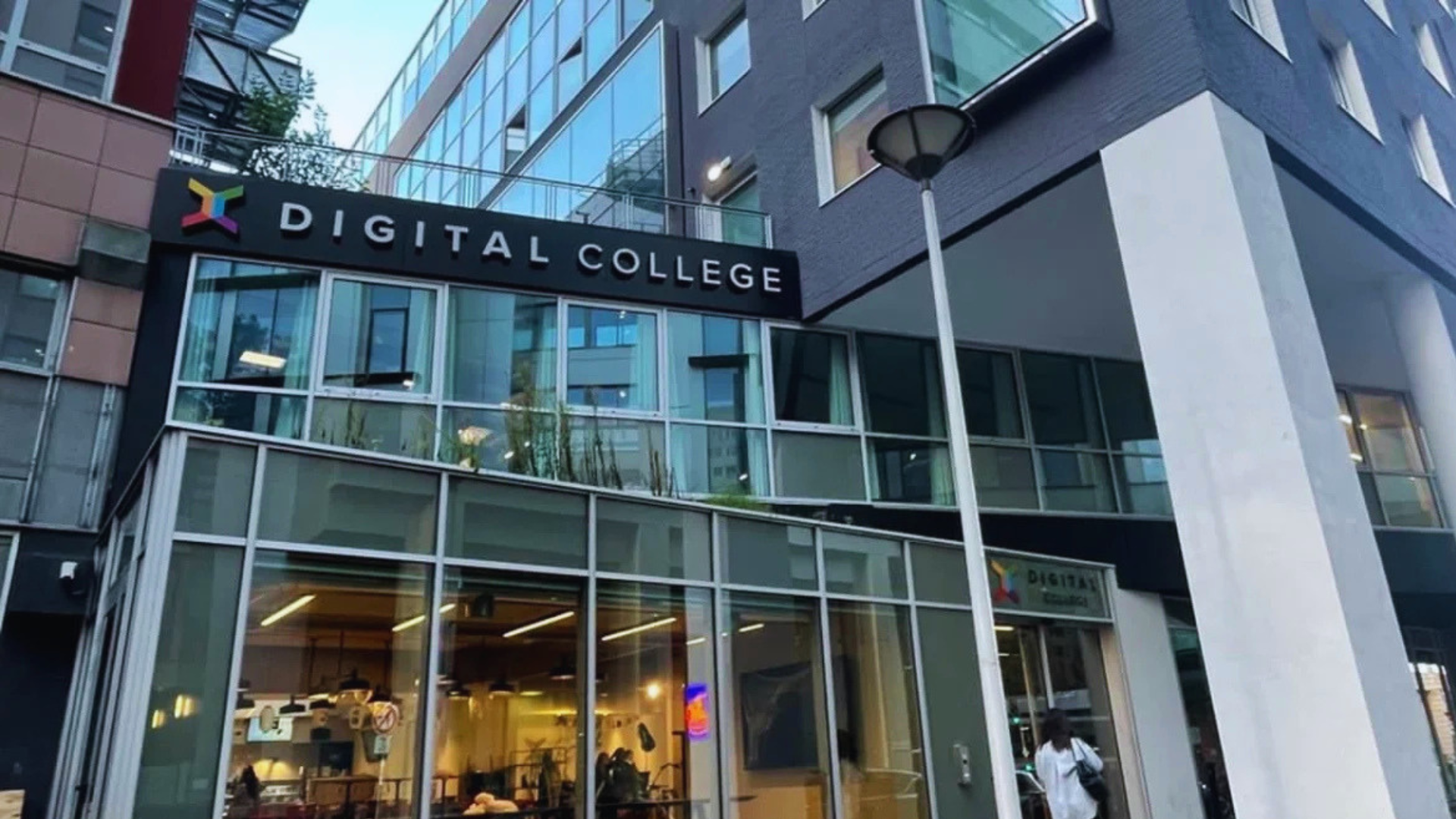C'est quoi cette histoire au Digital College ?