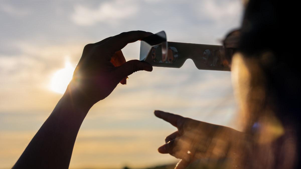 Éclipse solaire du 12 août : la Nièvre s'organise pour un spectacle qu'elle ne reverra pas avant 2081