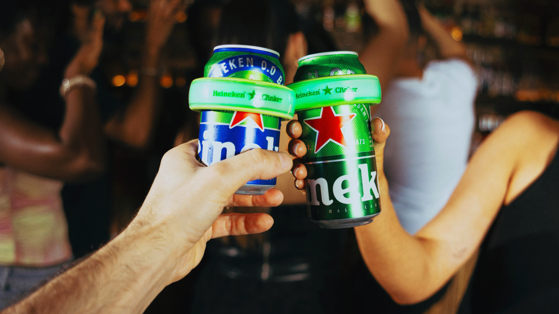Heineken transforme le "tchin" de festival en algorithme de rencontre musicale.