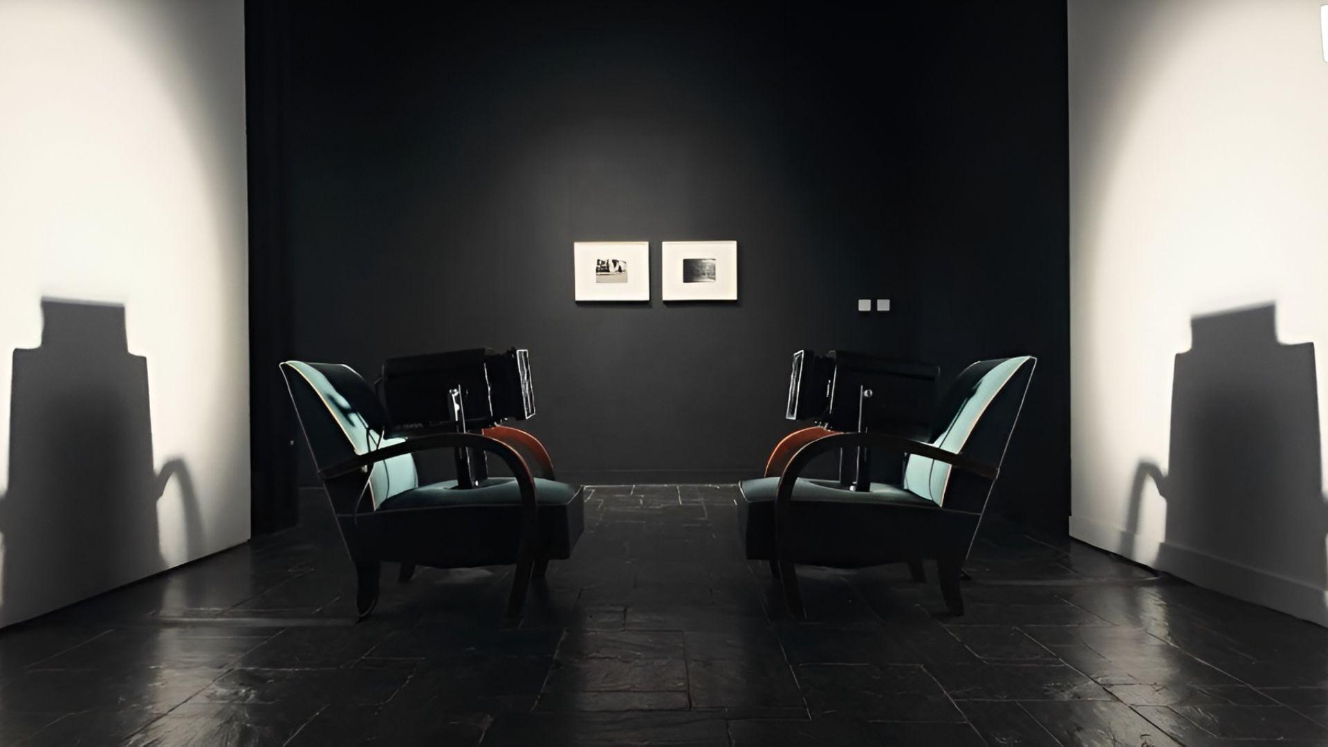 « Y a-t-il quelqu’un ? » : les étudiantes de l’ESAAB signent la nouvelle expo de La Maison à Nevers.