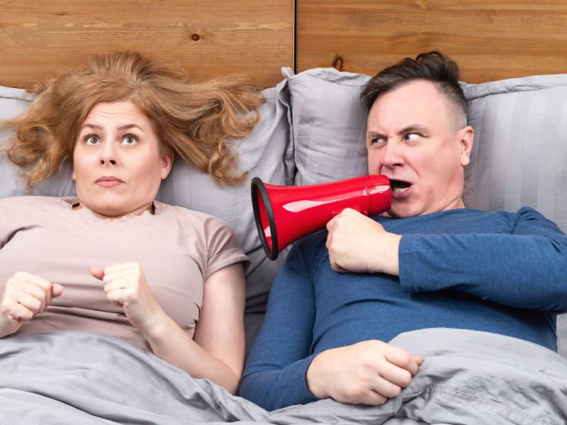 Beige flag : la tendance TikTok qui redéfinit ce qu'on accepte en amour