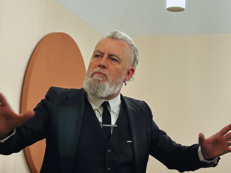 Le philosophe forain débarque à Moulins-Engilbert : une soirée entre Audiard et Socrate