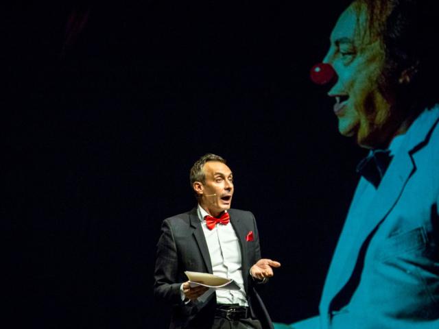 Le centenaire de Raymond Devos fêté à Nevers, avec six comédiens sur scène